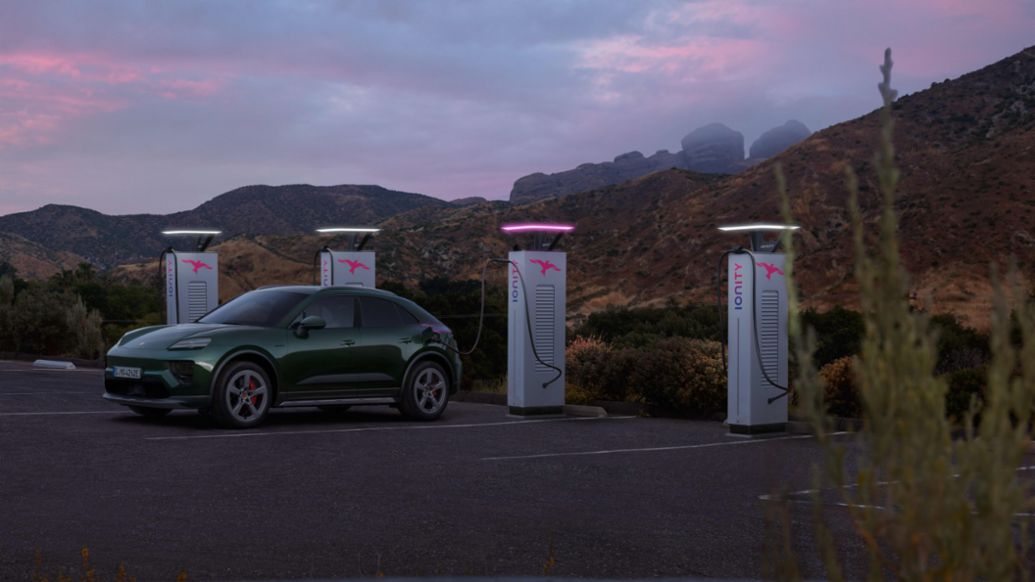 Porsche Charging Planner Transforms Long Distance EV Travel Luxury Porsche Charging Planner Transforms Long Distance EV Travel 