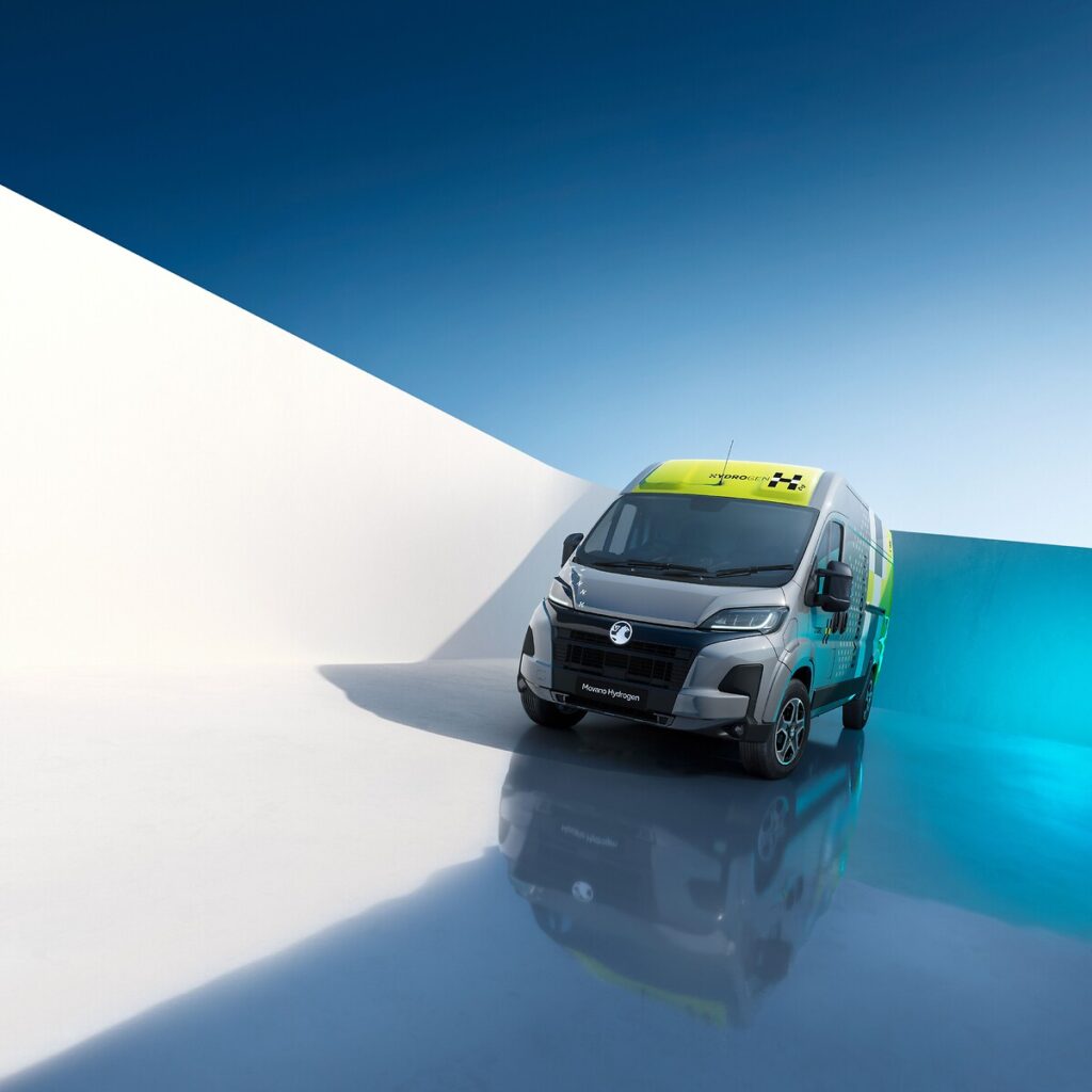 The Vauxhall Movano HYDROGEN wins Editor’s Choice at the 2025 What Van? Awards for its innovative zero-emission technology, 311-mile range, and fast five-minute refueling.