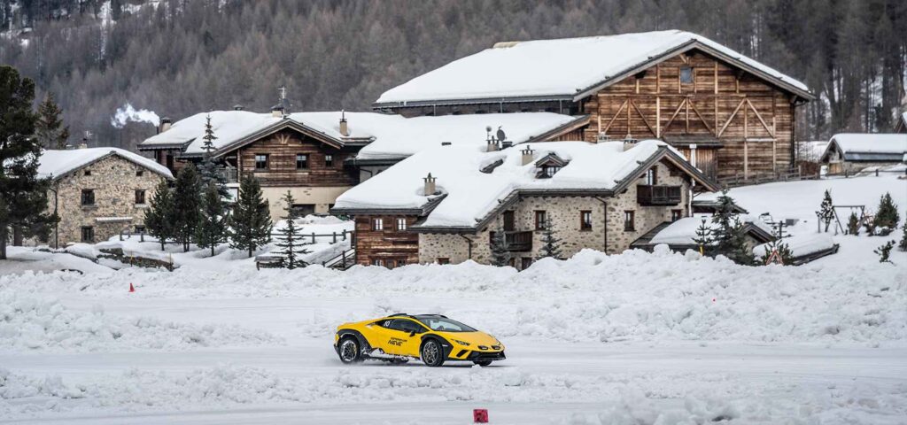 Celebrate 10 years of Accademia Neve with Lamborghini’s ultimate ice and snow driving experience in Livigno, featuring the Urus SE and Revuelto from January 25 to February 6.