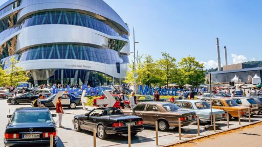 The Mercedes-Benz Museum set a new record in 2024 with 882,422 visitors, marking a 10% increase, and announced exciting exhibitions and events for the coming year.