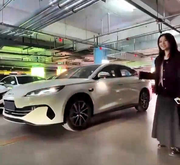 Self-driving BYD car with 'God's Eye' system crashes during live demo - supposed intelligent parking tech fails, sparking online jokes and criticism of automation.