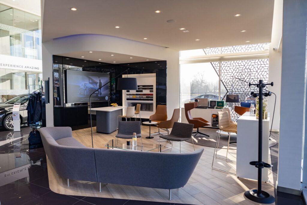 Lexus expands in Poland with a new showroom in Gliwice, offering premium sales, service, and financing, embodying the brand’s signature Omotenashi hospitality.