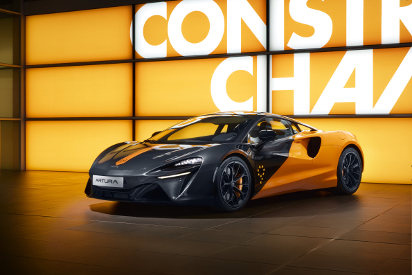 McLaren celebrates its ninth F1 Constructors’ Championship with the ultra-exclusive MCL38 Celebration Edition Artura and 750S, limited to just nine units of each model.