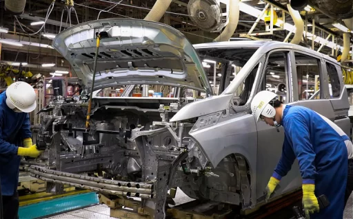 Nissan is expanding its use of green steel in Japan, cutting CO2 emissions and advancing its goal of carbon neutrality by 2050 through sustainable manufacturing practices.