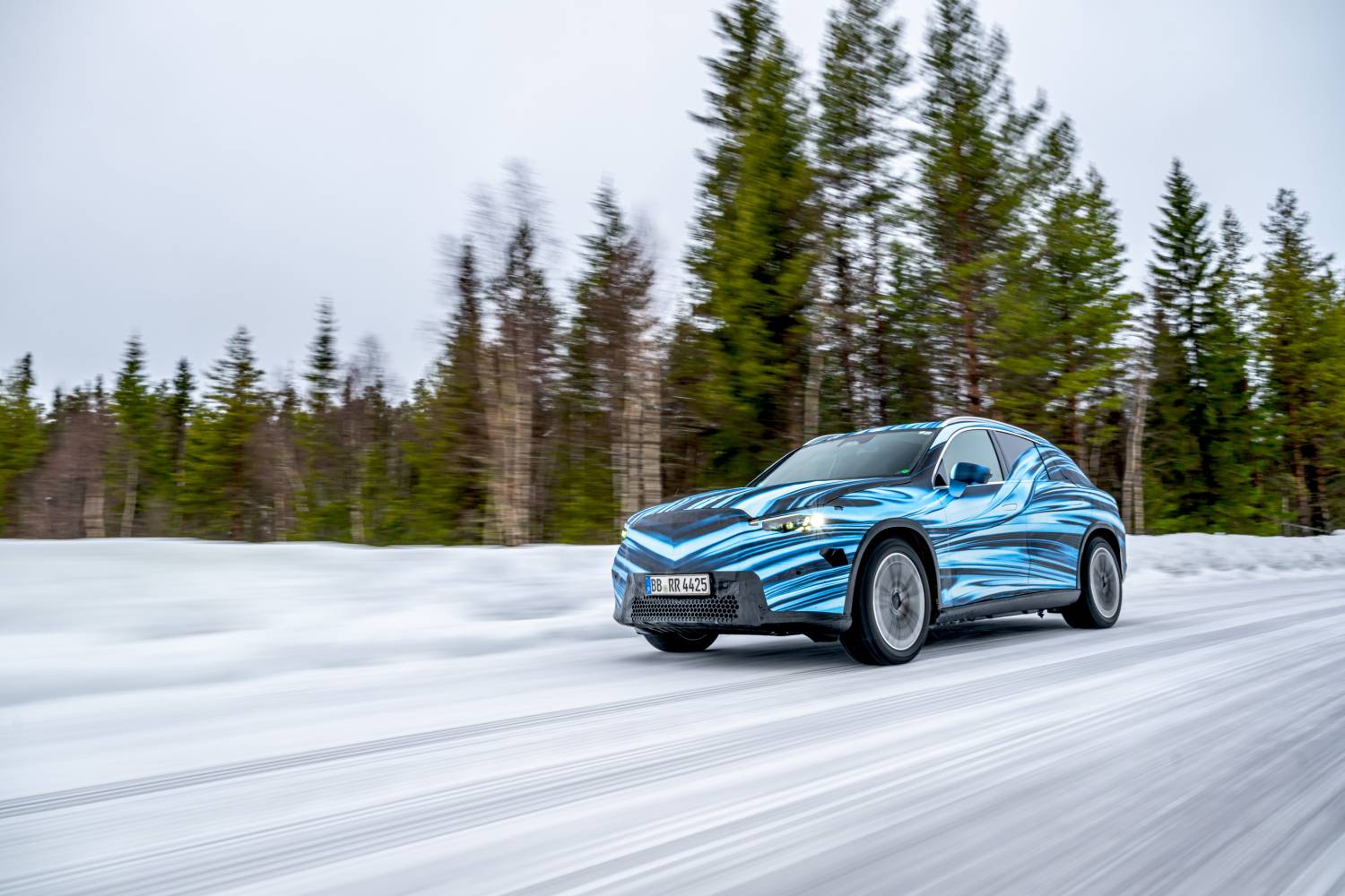 The all-electric Mercedes-Benz GLC excels in extreme winter tests, proving its performance, efficiency, and fast-charging capabilities in sub-zero conditions with 4MATIC AWD.