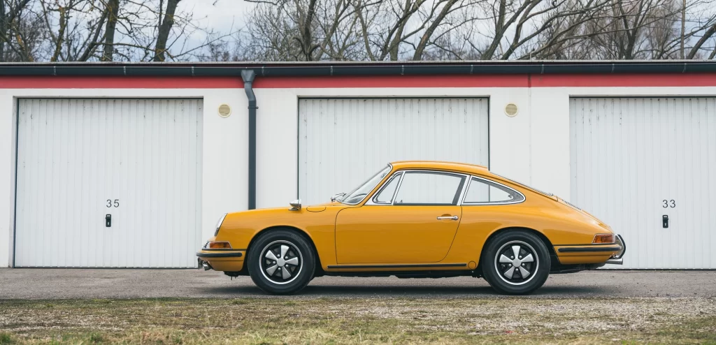 A 1967 Porsche 911 S once owned by late F1 champion Jochen Rindt is set for auction. Restored to its original Bahama Yellow, it could fetch over £250,000.