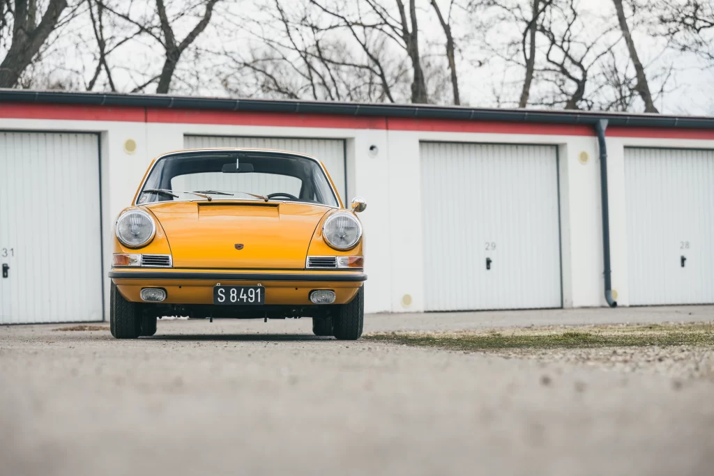 A 1967 Porsche 911 S once owned by late F1 champion Jochen Rindt is set for auction. Restored to its original Bahama Yellow, it could fetch over £250,000.