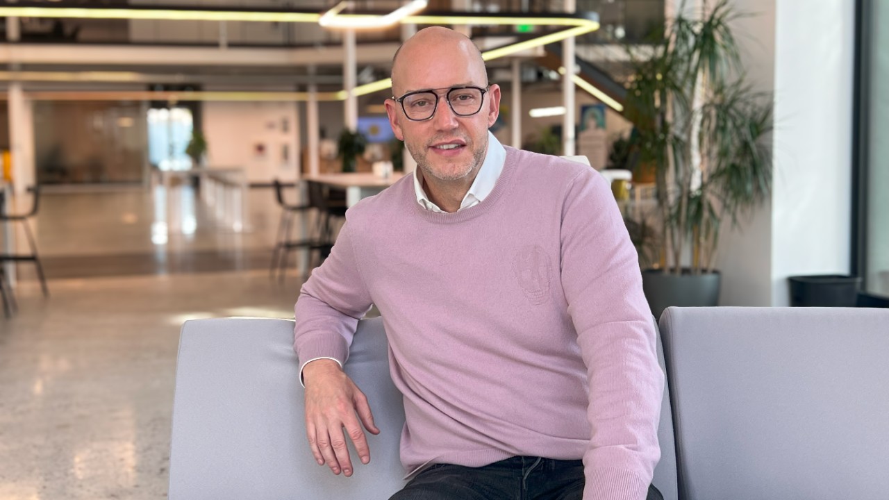 Brian Gibbons, GM’s HR Director for Software and Services, shares insights on leading tech talent, embracing EV innovation, and building a culture driven by curiosity and impact.
