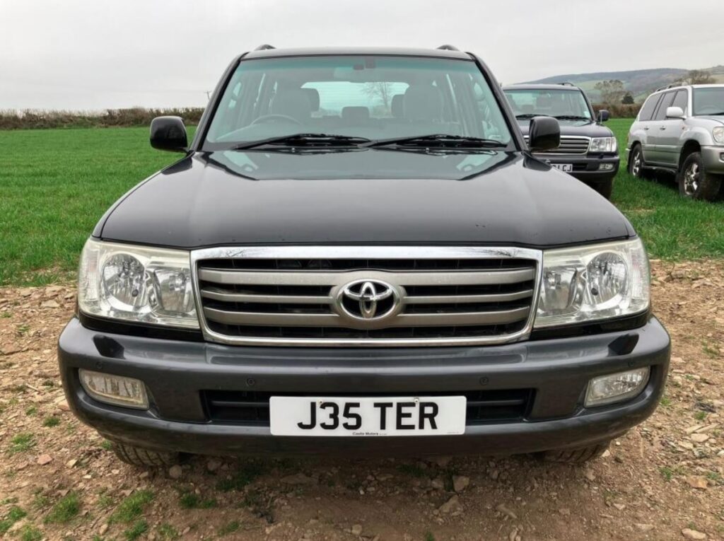 Jethro’s 2007 Toyota Land Cruiser, typically worth up to £35,000, is up for auction starting at just £2 alongside his farm gear, with viewings set in Devon this May.