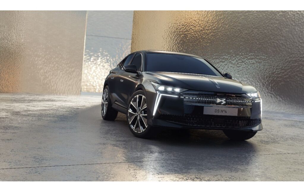 DS N°4 debuts with bold design, advanced tech, and full electrified powertrains, offering a refined, connected, and sustainable driving experience in a premium hatchback.