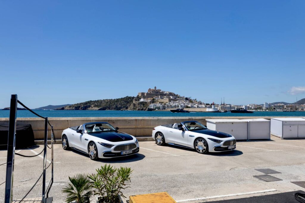 Mercedes-Maybach unveils the SL 680 Monogram Series, a 585 hp open-top luxury car blending elite performance, bespoke design, and handcrafted elegance in bold new form.